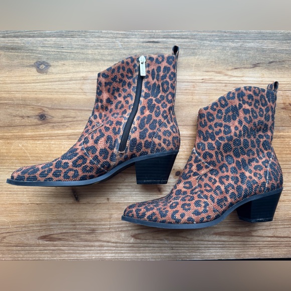 Jessica Simpson Shoes - Jessica Simpson Ostelle Boots Rhinestone Western Bootie Cheetah Natural 6